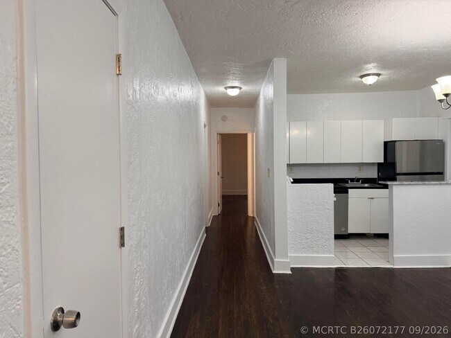 Photo - 1849 Dewey St