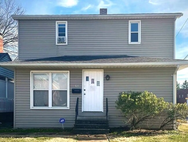 Building Photo - 408 W Clay St