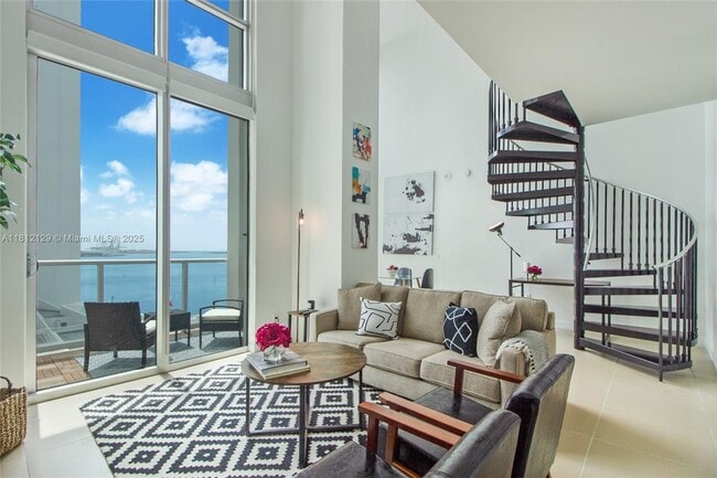 Photo - 300 S Biscayne Blvd Condo Unit L-1228