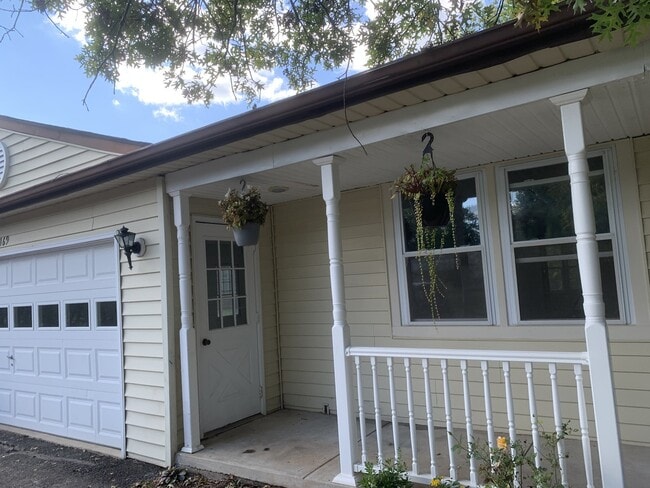 Photo - 19169 Dowden Cir