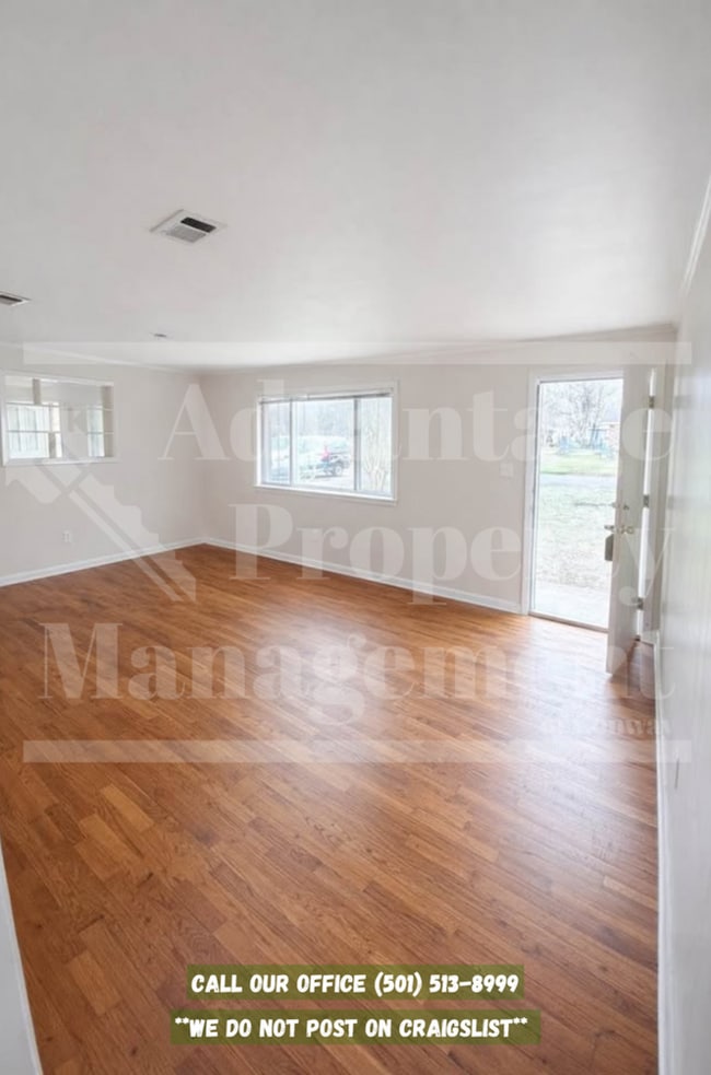 Photo - 1012 Woodside Dr