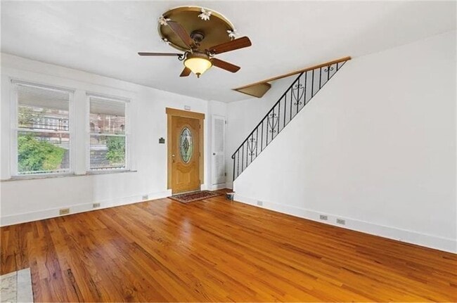 Photo - 2221 Wightman St