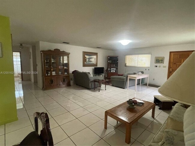 Photo - 8445 SW 4th St