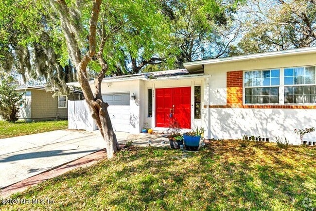 Building Photo - 6545 Newcastle Rd Rental