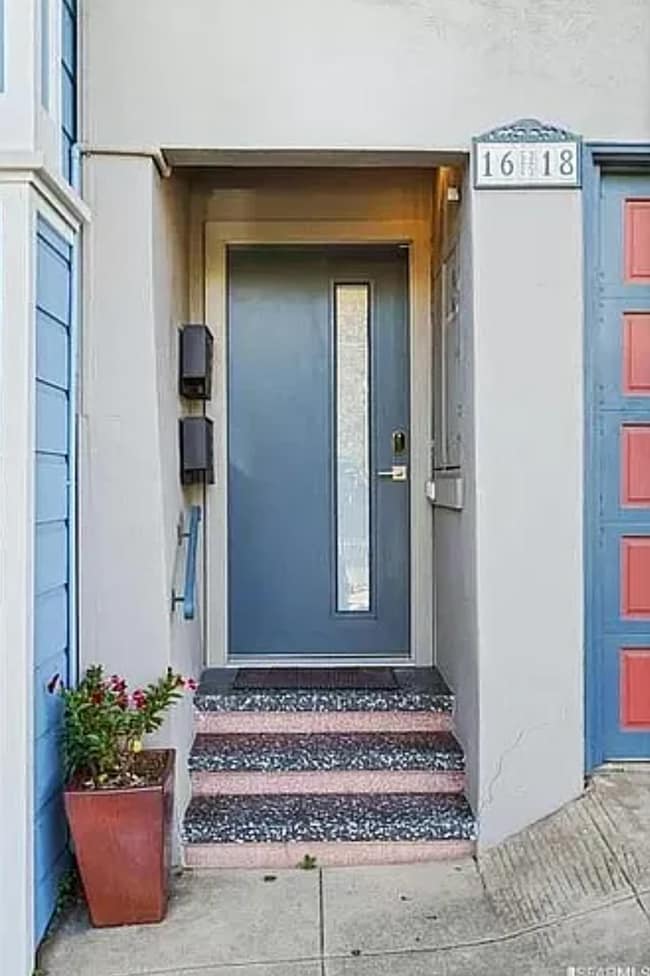 Photo - 16-18-18 Hoffman Ave Unidad 18 Hoffman