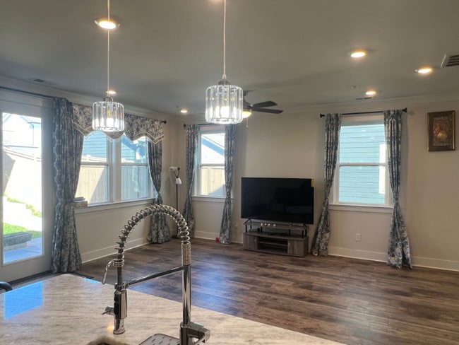 Photo - 386 Hammock Ln