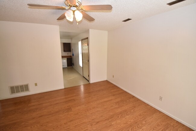 Photo - 1050 Mazatlan Cir