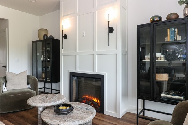 Photo - 279 N Richards Ave