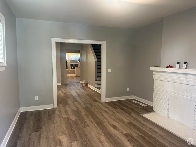 Building Photo - 1082-1084 E SIXTEENTH AVENUE (no 10%) Unit 1082 E 16th ave Rental