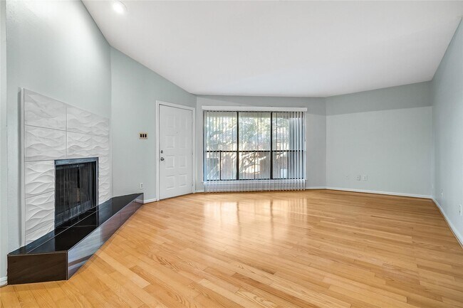 Photo - 3100 Walnut Bend Ln