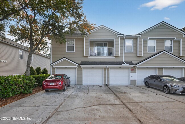 Building Photo - 7028 Deer Lodge Cir Unit 112