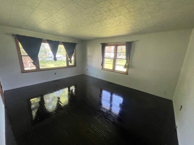 Photo - 100 N Lane St