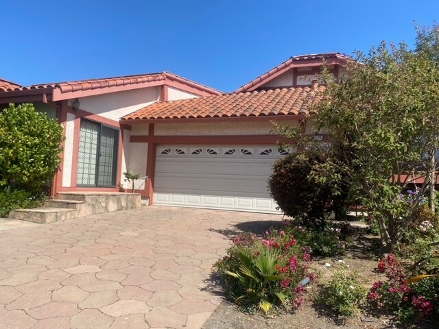 Photo - 1129 Vailwood Way House