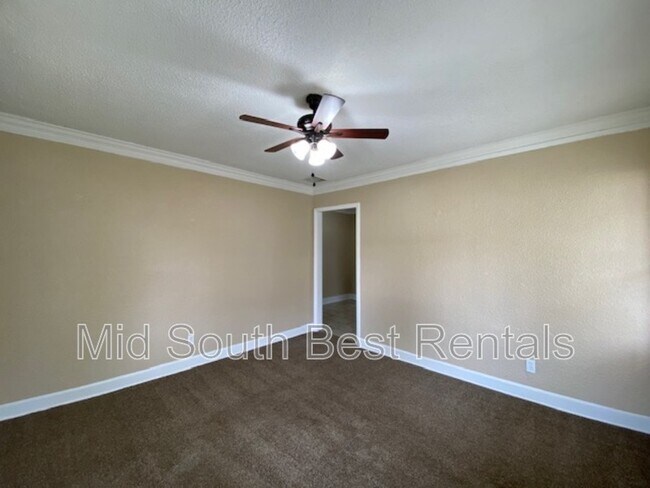 Photo - 1809 Netherwood Ave