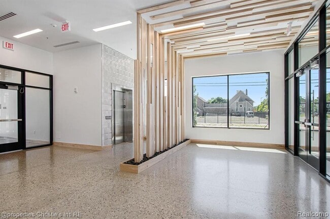 Photo - 7410 Kercheval Ave Unidad 201