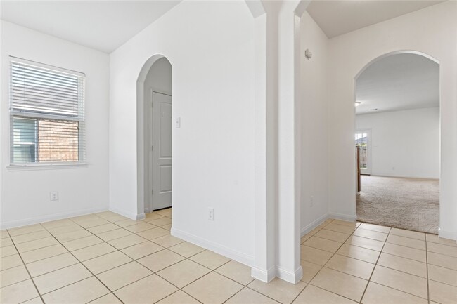 Photo - 9106 Stagewood Dr