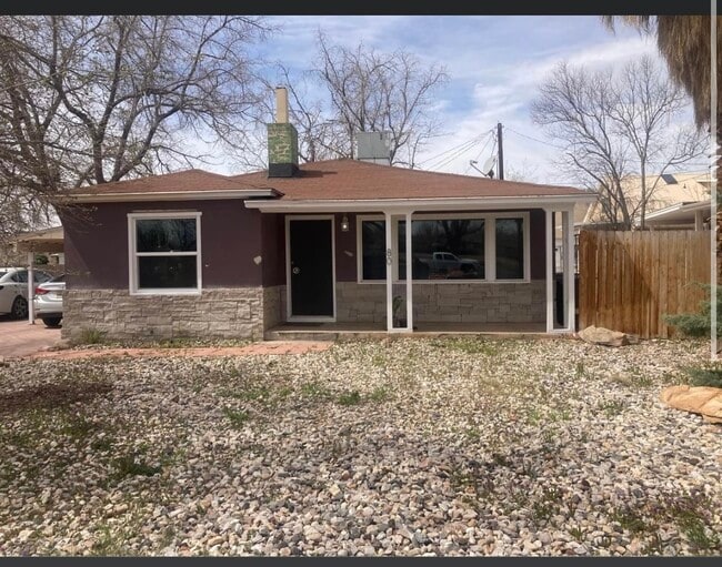 Photo - 80 S 400 E House