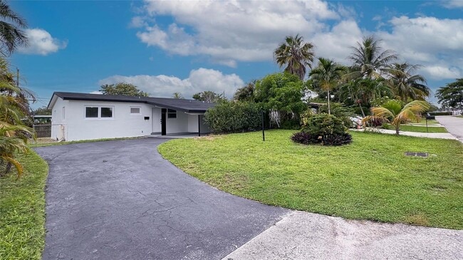 Photo - 713 SW 4th Ct