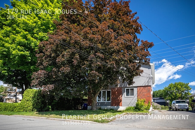 Building Photo - Intriguing Isaac-Big Bright Basement one Bedroom in Gatineau Unit 4