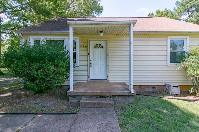 Photo - 430 Kelly Ln