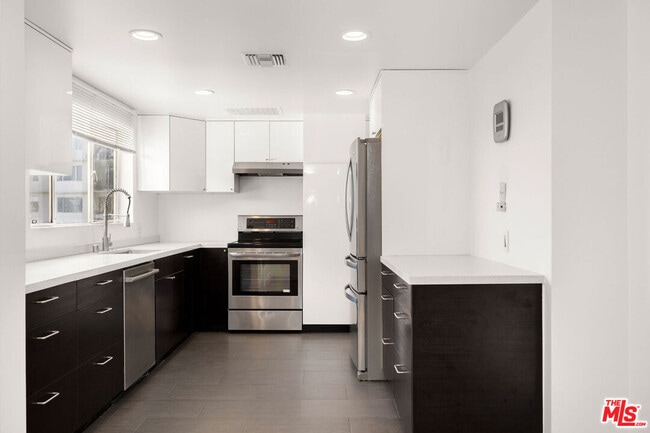 Photo - 838 N Doheny Dr Unit 906