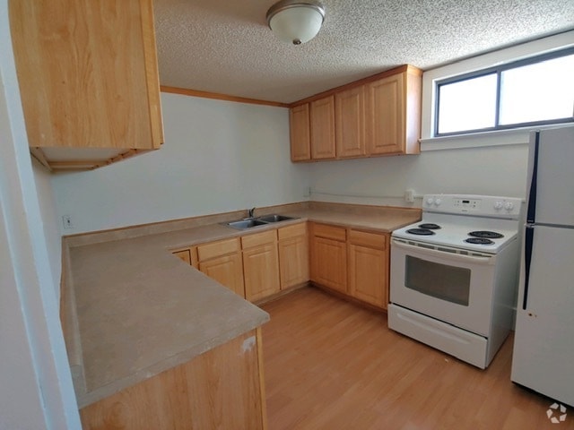 Building Photo - 113 N Bent St Unit 1 Rental