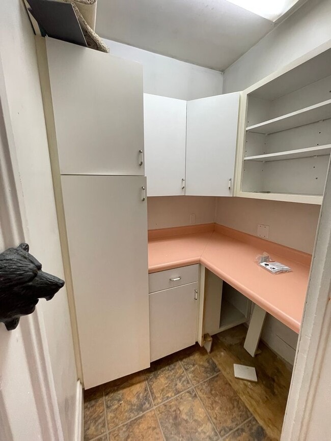 Photo - AVAILABLE NOW! - 4 Bedroom 1 Bath Home!