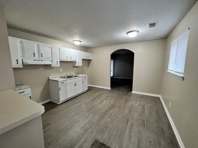 Photo - HOME IN BULLITT COUNTY-Hillview