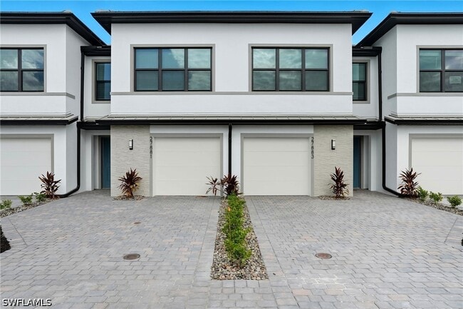 27881 Radiant Ct