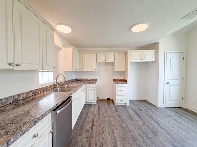 Photo - 1240 Orchard Dr