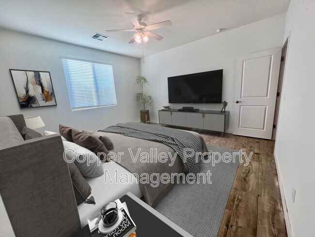 Photo - 20293 W Hazelwood St House