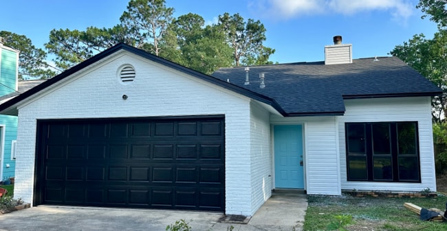 Building Photo - 1810 Valparaiso Blvd