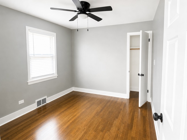 5337 W Gladys Ave Unit 2