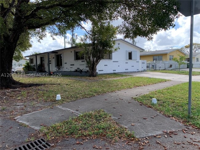 401 SW 8th St Unit A