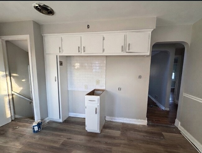 11511 Bradwell Rd