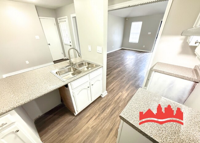 Photo - 3995 Schoolfield Cove