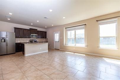 Prime Location with Style, Space & Conveni... - Prime Location with Style, Space & Conveni... Apartment