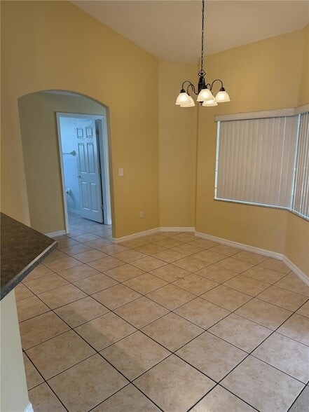 Photo - 11 White Oak Ln