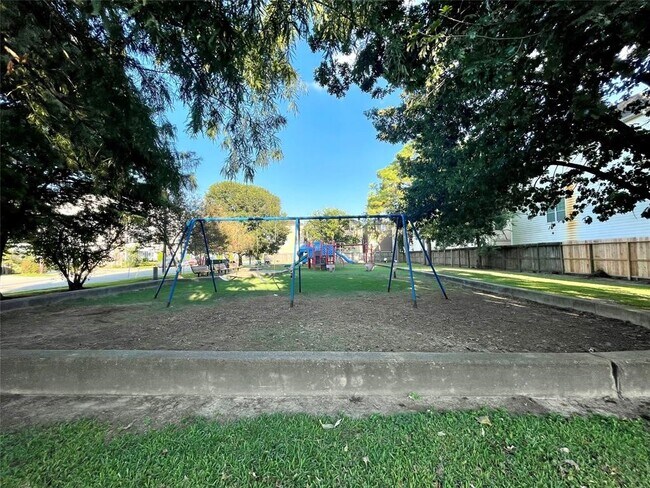 Photo - 1419 Colorado St