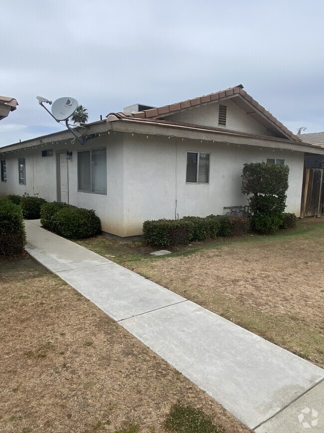 Building Photo - 273 Nickel St Rental