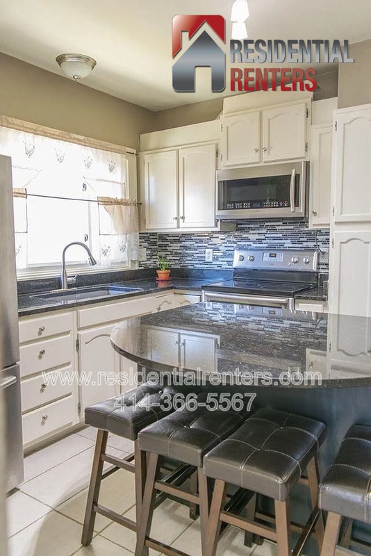 Photo - 3220 W Madison St