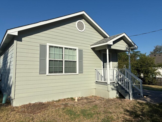 Photo - 1408_PEREZ ST Unidad A