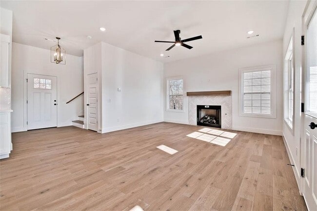 Photo - 20 S Kirby Dr