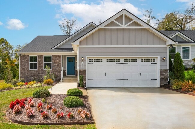 Building Photo - 711 Cottage Dr