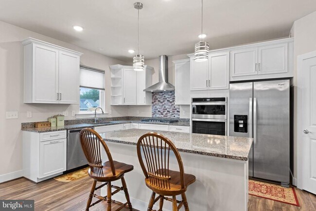 Photo - 1995 Silver Sycamore Ln House