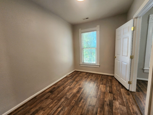 Building Photo - 137 Harvard Ave Rental