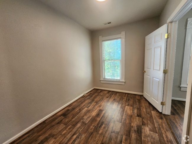 Building Photo - 137 Harvard Ave Rental