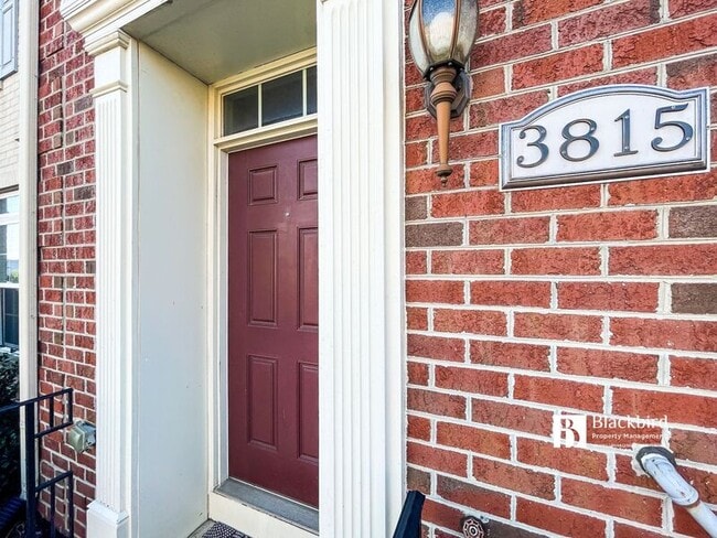 Photo - 3815 Hansberry Ct NE