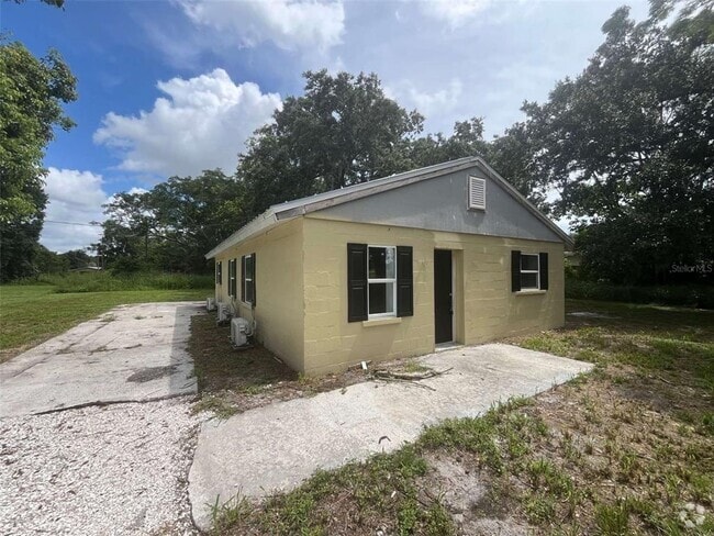 Building Photo - 8170 State Rd 60 Rental