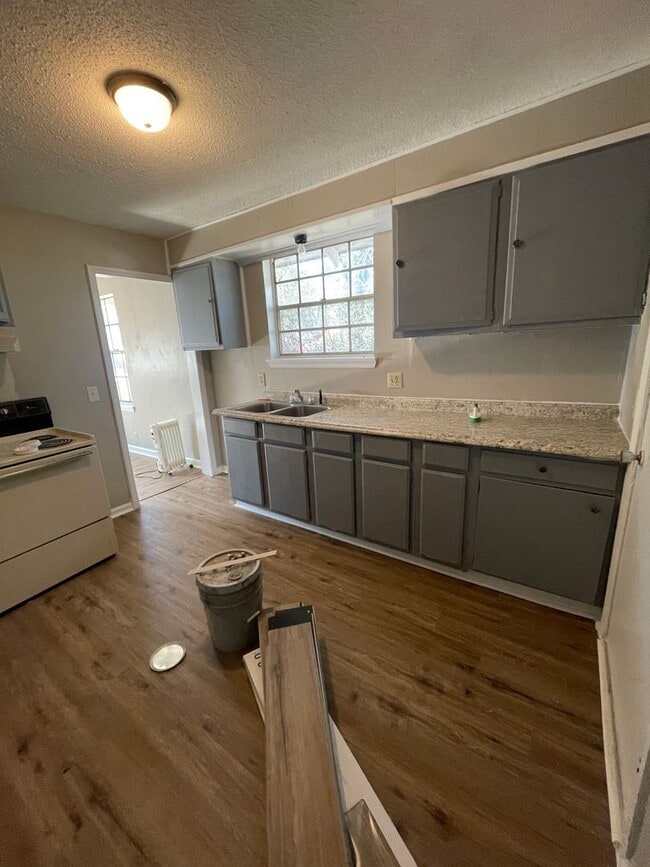 Photo - Newly renovated!